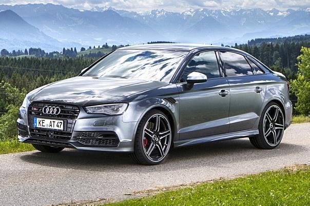 Die Audi S3 Limousine mit den Abt-Teilen 20-Zoll-Räder, Frontgrill, Kotflügeleinsätze, Heckschürzenset und Edelstahl-Auspuff. Foto: Abt/dpp-AutoReporter